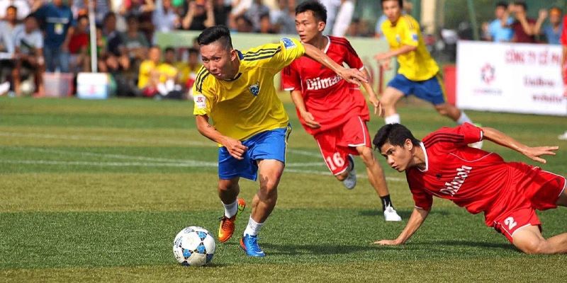 Bóng đá phủi không mang nặng tính cạnh tranh mà chỉ là giải trí đơn thuần